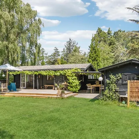 Amazing In Sjllands Odde With Wifi And 2 Bedrooms * Yderby